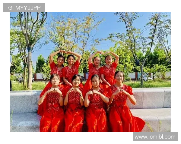 塞维利亚队歌的激情与荣耀在绿茵场上绽放的旋律与故事